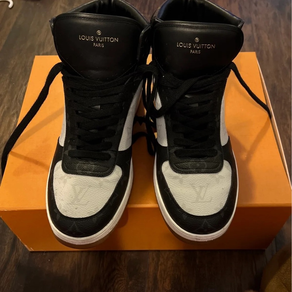 COPY - Louis button men sneakers